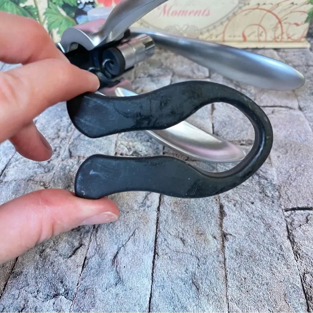 Corkscrew Wine Bottle Opener New Set In Original Gift Box Leeds